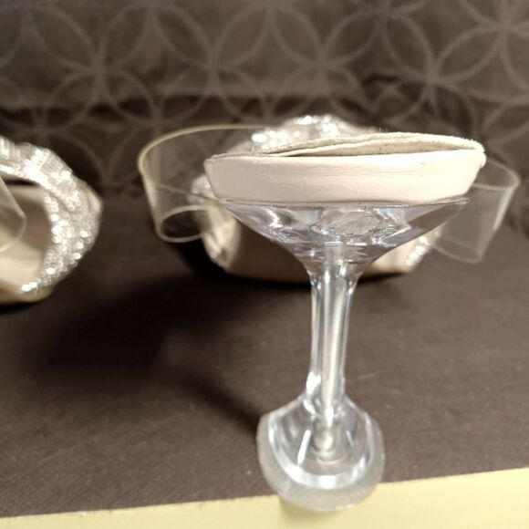 Mudd Silver Double Braid Square Toe Clear Heel Slip On Kitten Heels Sz 8… - Picture 8 of 9